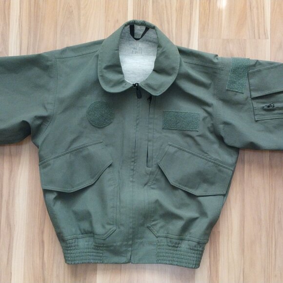 USAF CWU-106/P Cold Weather Outershell Waterproof Flight Jacket Sz Small-Regular - Picture 1 of 14